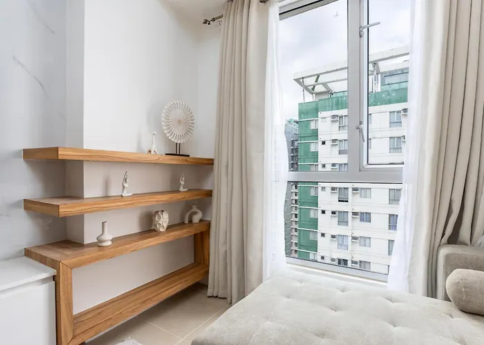 Hotel Virgo Nest - Avida Riala It Park - View *